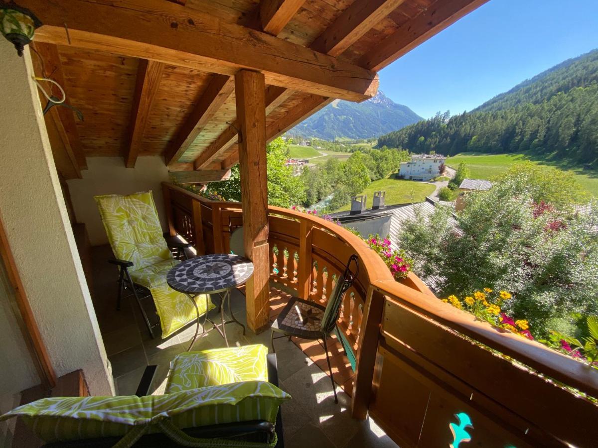 Apartment Villa Sonnegg Fulpmes Bagian luar foto